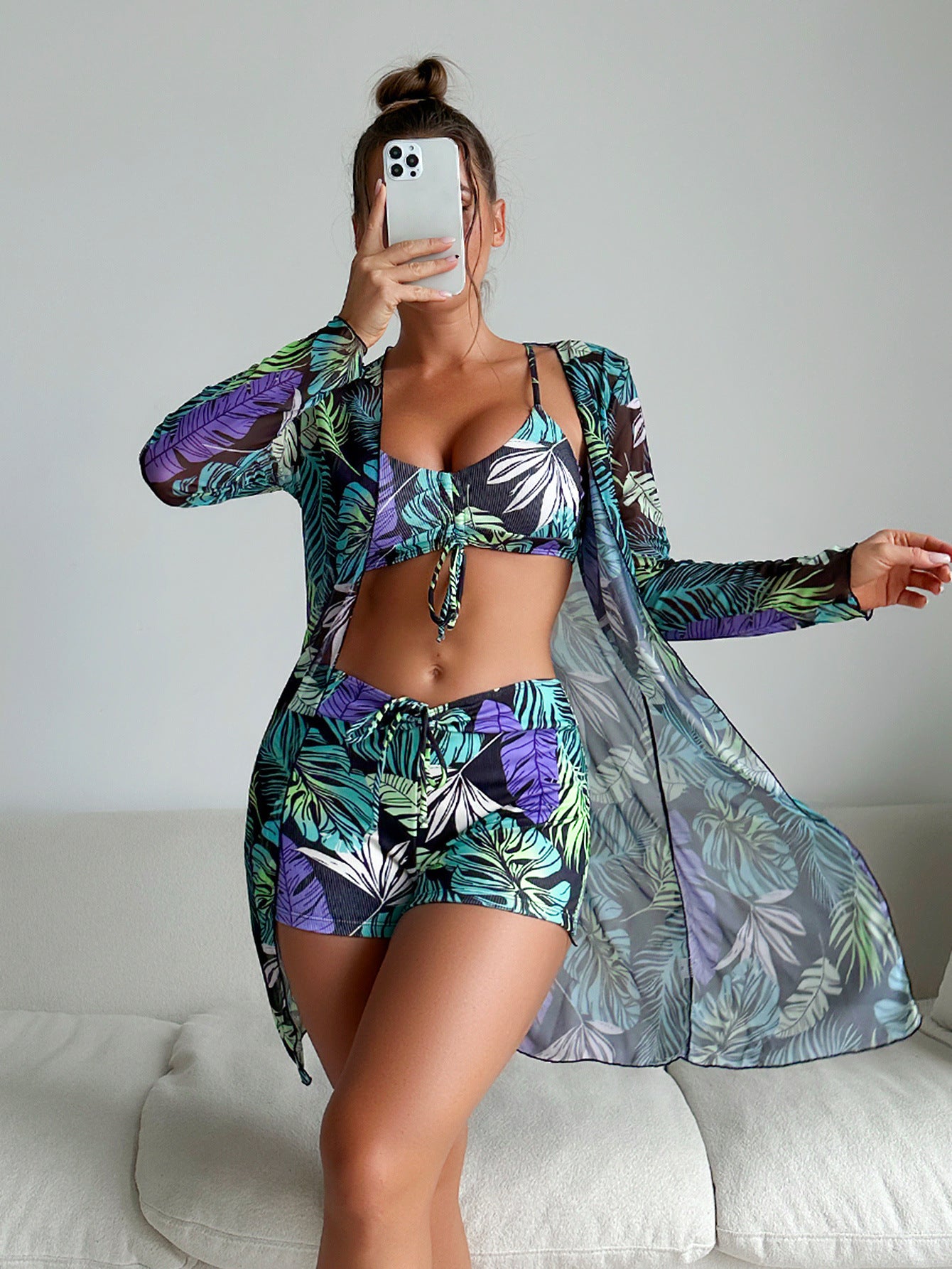 【✨Cumpără 1, primești 1 gratuit】👙Costum de baie nou la modă, din trei piese, disponibile în mai multe culori