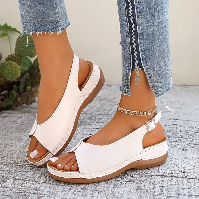 👡 Prémiové rímske sandále z hovädzej kože – hrubá anatomická podrážka, rýchle zapínanie na suchý zips a veľké veľkosti 36-43! ☀️✨