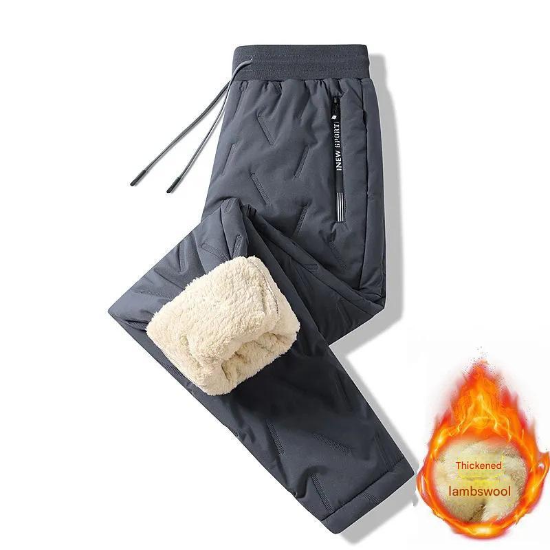 👖🔥【Kúpte 1 a získajte 1 zadarmo】【L-5XL】 Zimné pánske zimné jahňacie vlny na rok 2024 zahustené ležérne teplé tepláky 3862912