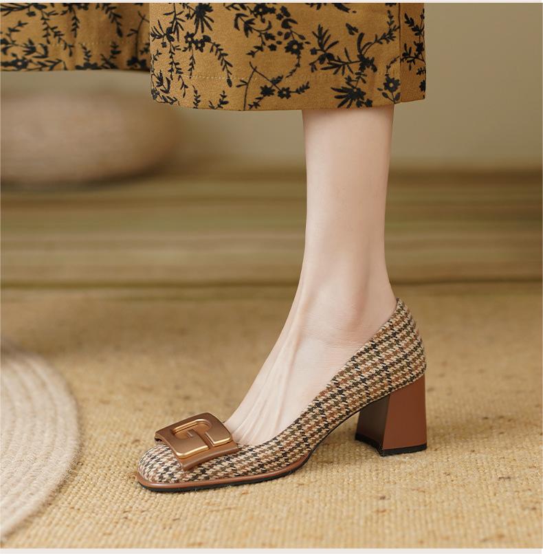 【34-41】👠👩🦰2024 nové 6,5 cm retro špičkové módne topánky na vysokom opätku