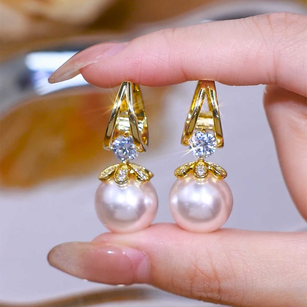 💎💐 Nové francúzske luxusné svetlo🌼 2025 Senior zmysel pre skutočný temperament Pearl Silver Strieborné náušnice