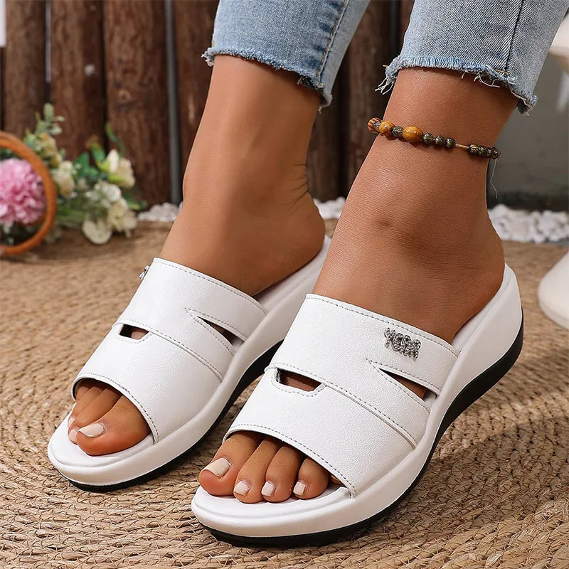 -50%🖤Las elegantes sandalias de plataforma están hechas de cuero natural y adornadas con pedrería.