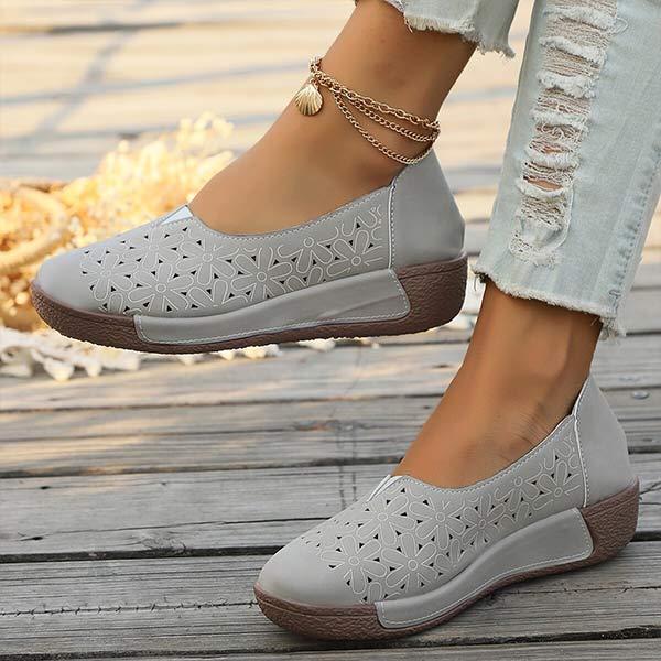 ✨ 49% ZĽAVA【36-43】Nové letné dámske retro sandále s dutou mäkkou podrážkou, veľmi pohodlné