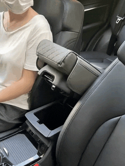 ✨🚗 Multifunkčná kožená lakťová opierka do auta tri v jednom, pojme vreckovky a mobilné telefóny 3780315
