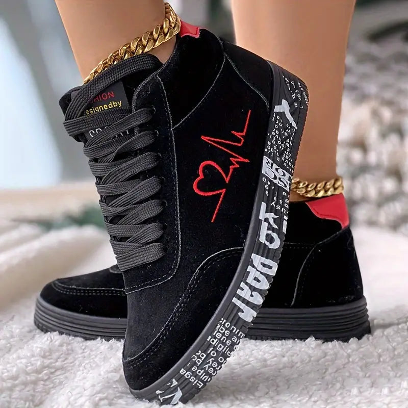 【35-44】Dámske Ležérne tenisky Dizajn srdca Pohodlné šnurovanie Mäkká podrážka Hrubá podrážka Skate topánky