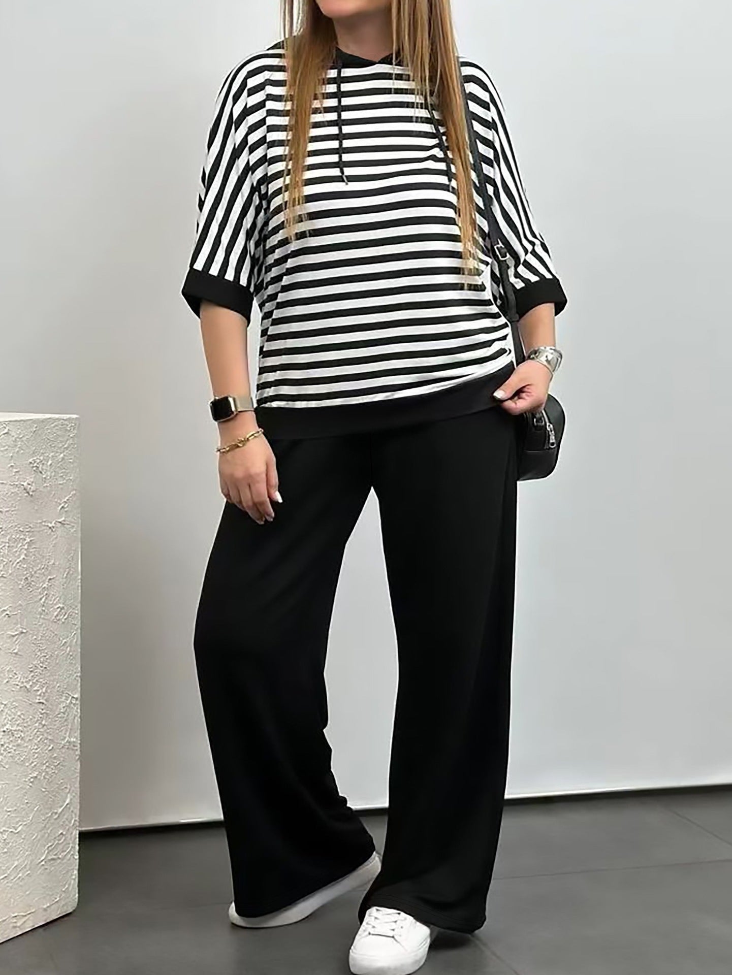 🔥Stil nou de vară🔥 Set casual pentru femei, format din top cu dungi și pantaloni uni