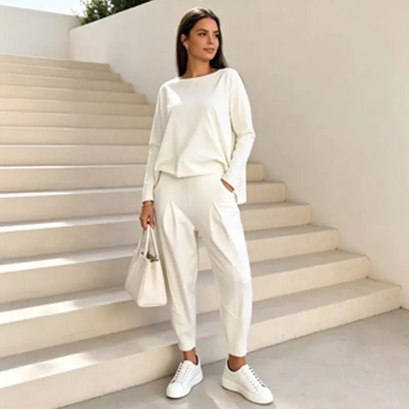 Conjunto casual y elegante a juego: Top de cuello redondo + pantalón