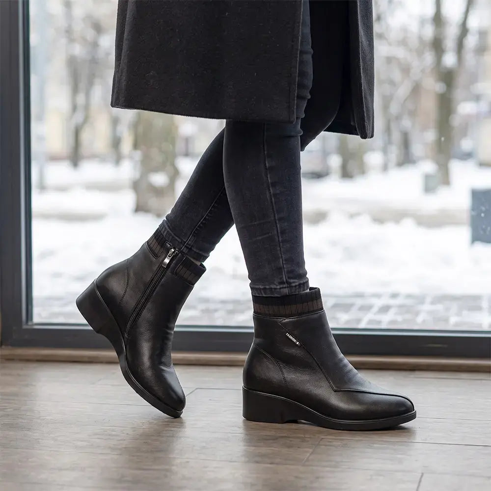 【35-41】Botines de cuero para mujer, botas de invierno forradas de felpa, calzado para personas mayores, botas con suela blanda para madres