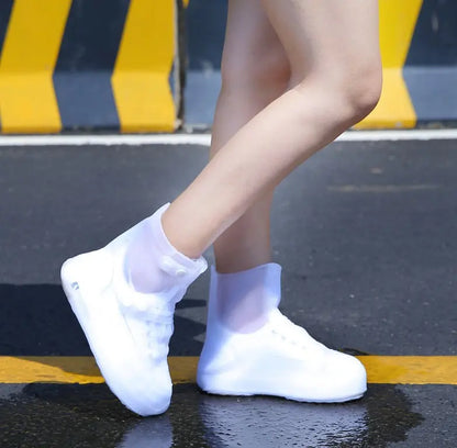 ¡Adiós a las zapatillas mojadas! Fundas impermeables y duraderas para zapatos: diseño antideslizante, plegables para guardarlas fácilmente en tu bolso 🌧️