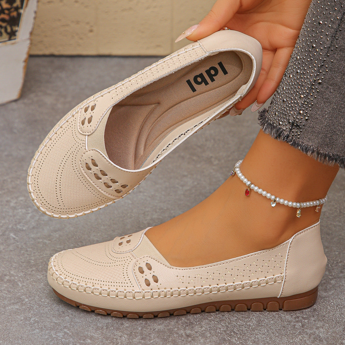 Colección Comfort 2026: Zapatos casual cosidos a mano, ¡disponibles hasta la talla 43! Perfecta para pies anchos o cansados.
