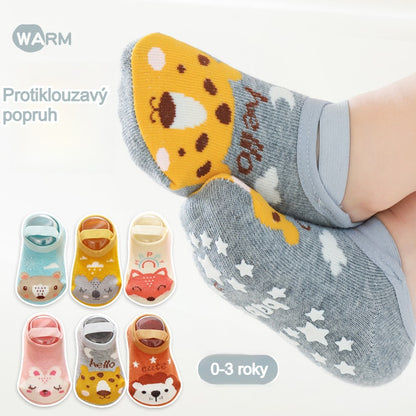 📢 Časově omezená nejnižší cena! 👶👶 Huňaté protiskluzové ponožky pro děti – chraňte je před chladem a mrazem!