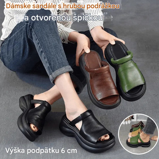 😍【Kúp 1 a získaj 1】【35-40】Nové ručne vyrobené sandále na klinovom podpätku z roku 2025 s mäkkou podrážkou a vsadkou v tvare rybieho hrdla