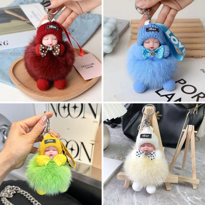 😴🧸🚗Kúpte 2 a dostanete 2 zadarmo🔥Prívesok na auto v tvare spiace bábiky, kreslený prívesok na kľúče s motívom plyšovej hračky.