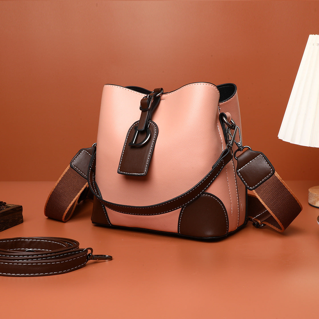 ✅Platba pri doručení. Retro crossbody kabelka cez rameno - veľká kapacita