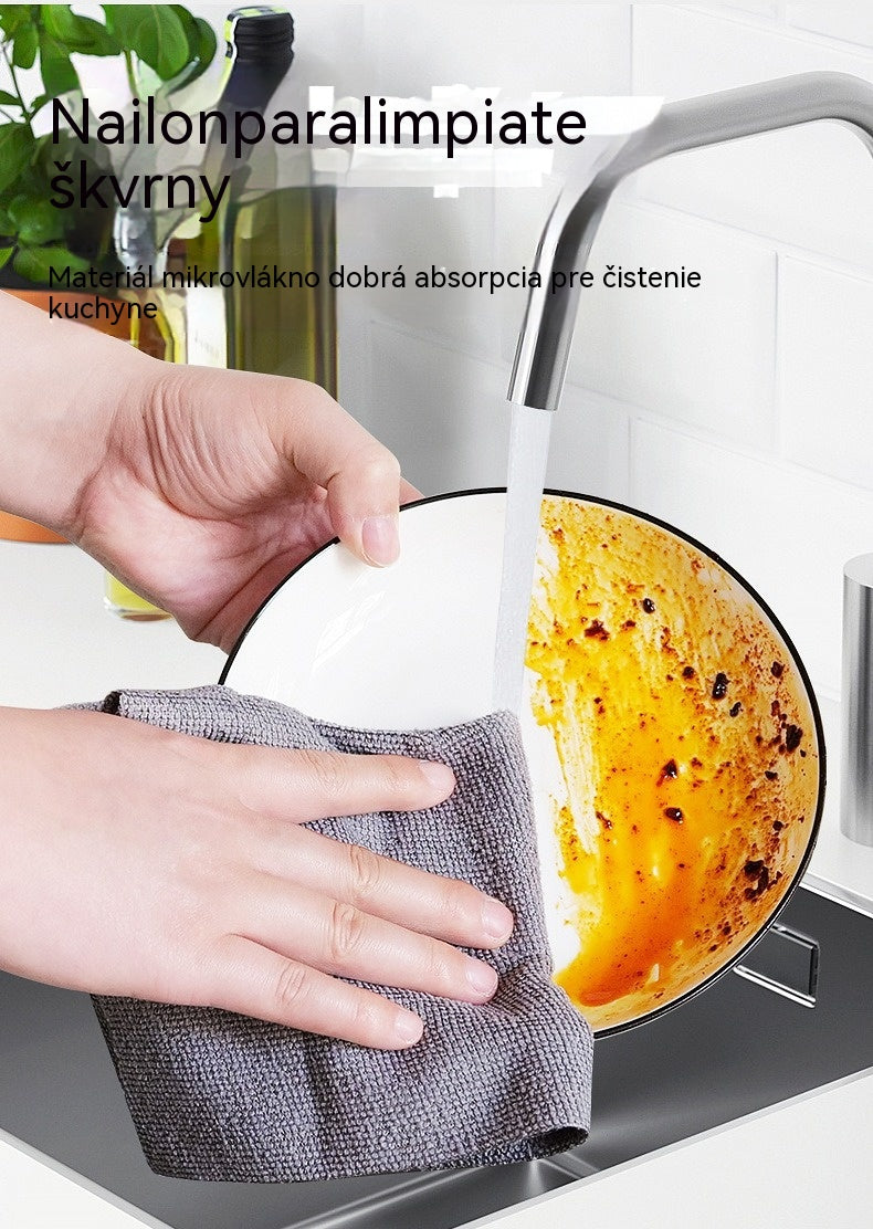 ✨🧼Opakovane použiteľné rolky s čistiacimi utierkami, ktoré sa dajú odtrhnúť jednu po druhej.