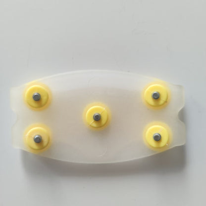 👴🚶🏔️Kupte 1 a dostanete 1 zdarma🔥Neviditelné 5zubé protiskluzové návleky na mačky, průhledné venkovní návleky na sněhovou turistiku, horolezectví, horolezectví, zimní ledový povrch, nezbytný pro seniory.