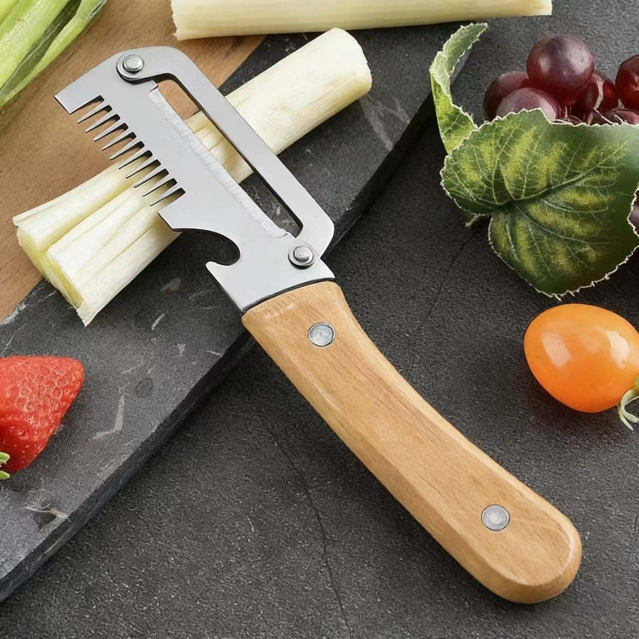 ✅【Compra 1 lleva 1 gratis】🧅🔪 Viacúčelová kuchynská škrabka 3 v 1: olúpa, krája a otvára uzávery fliaš! 🔥