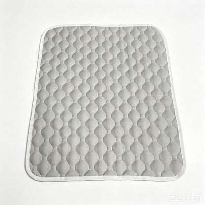 📢 ¡50 % de descuento 🔥! Alfombrilla refrescante para mascotas (no requiere llenado de agua) 🧊 — Fabricada en tejido Oxford transpirable; apta para todo tipo de camas o jaulas para mascotas.