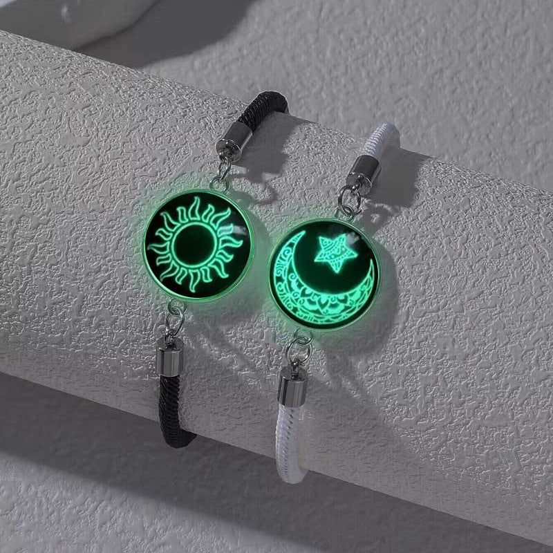 🎁💖Set de 2 pulseras Sol y Luna: joyas brillantes para parejas que viven un amor a distancia.