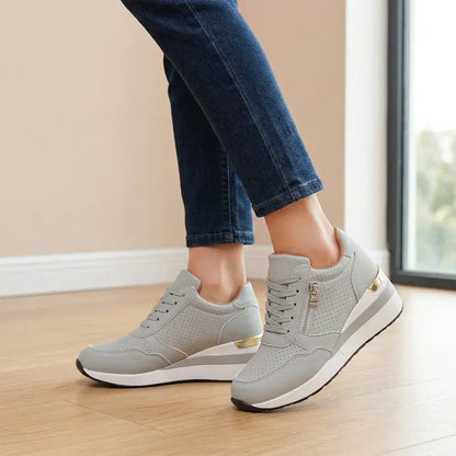 【Veľkosti 36-43】 Štýlové dámske športové topánky na platforme so zvýšením výšky o 5 cm – moderný dizajn na každodenné nosenie. ✨
