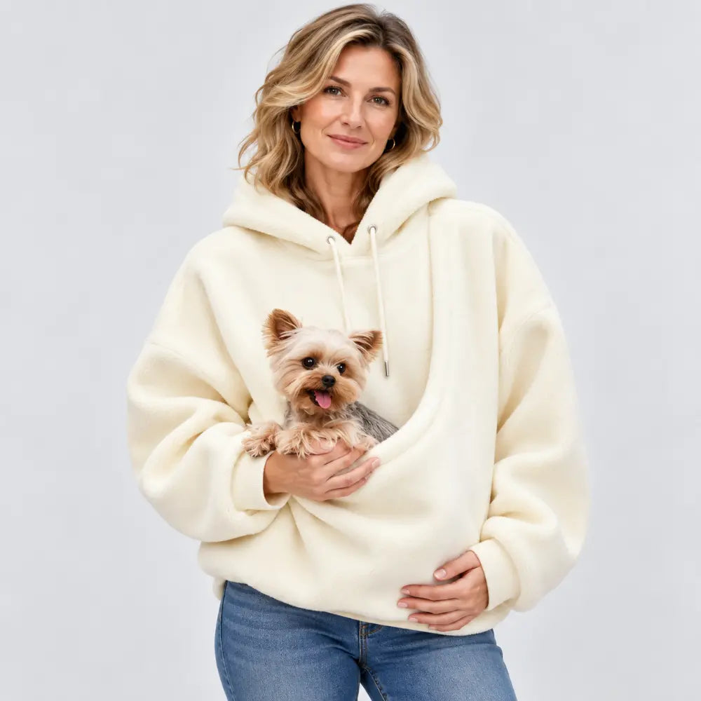 ¡Lleva a tu mascota contigo a dondequiera que vayas con esta sudadera con capucha!