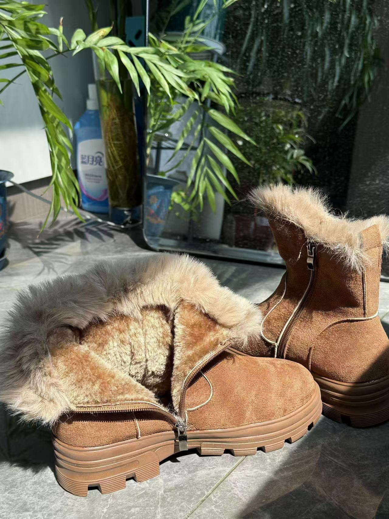 💖⛄️ Časovno omejen popust 👢【35-40】Jesen/zima 2024 Nov model podloženih usnjenih škornjev Martin, trpežni in topli.