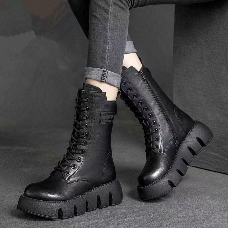 Limitovaná ponuka 42% zľava 🔥👢【35-40】Vysokokvalitné ručne vyrábané dámske mäkké kožené čižmy s hrubou podrážkou, nové jeseň–zima 2025