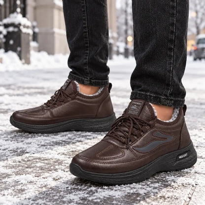 ⚡🥾【1 par, tallas 39–45】Botas de invierno para hombre con un grueso forro polar: suaves, ligeras y antideslizantes.