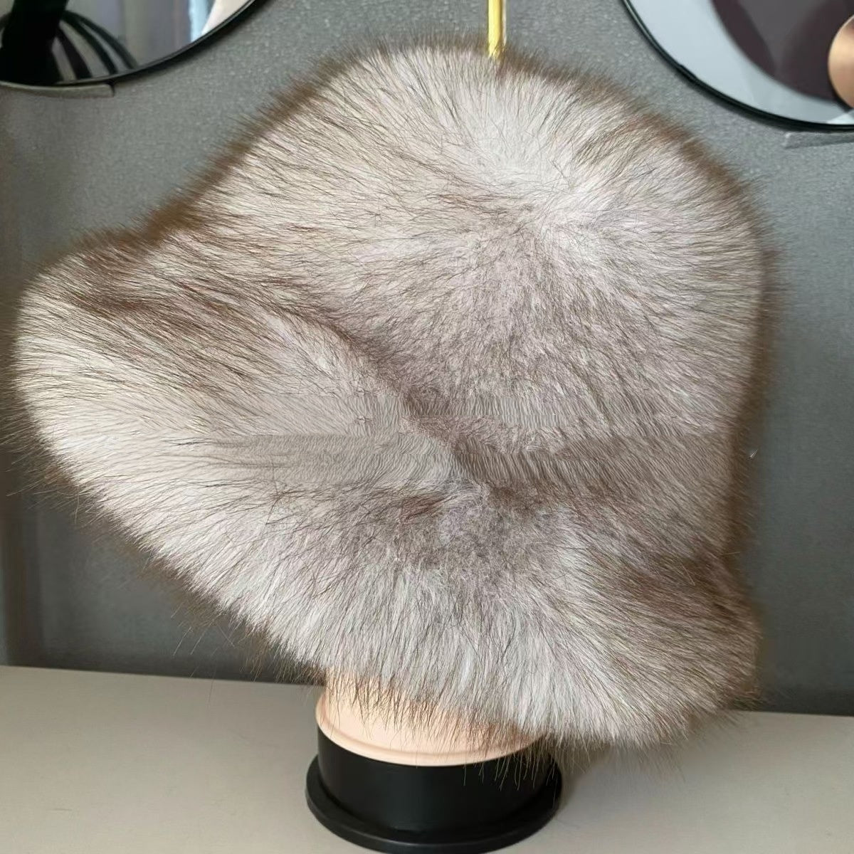 👒Zľava -47%🔥 Dámska teplá jesenná a zimná čiapka s veľkou krempou a kopulou z líšky