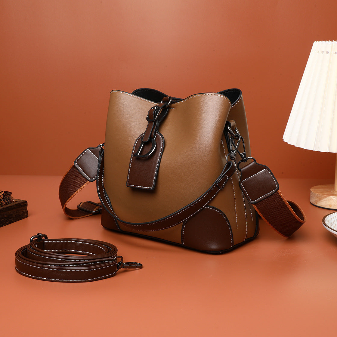 ✅Platba pri doručení. Retro crossbody kabelka cez rameno - veľká kapacita