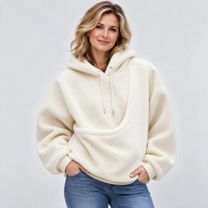 ¡Lleva a tu mascota contigo a dondequiera que vayas con esta sudadera con capucha!
